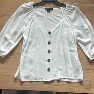 Pheasant sleeve blouse